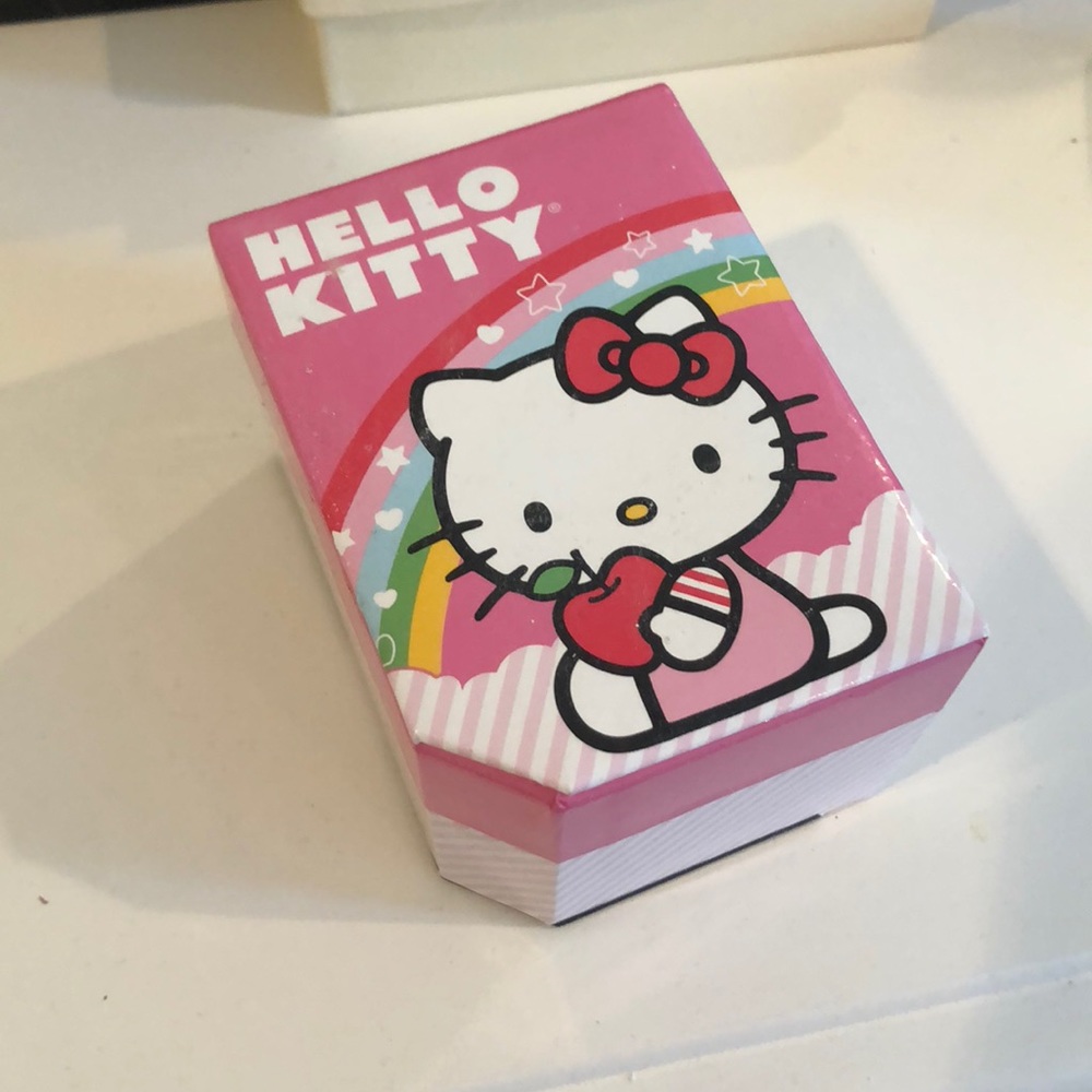 Hello Kitty Watch - Picture 2 of 4
